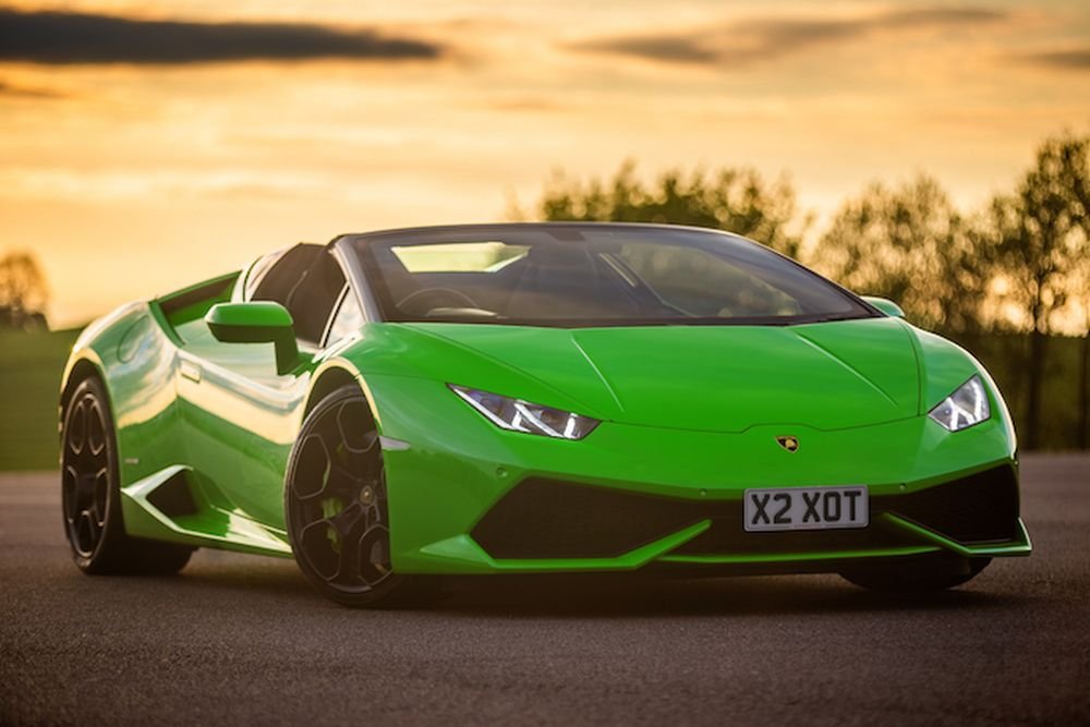 Lamborghini Huracan Spyder-SupercarHire-2