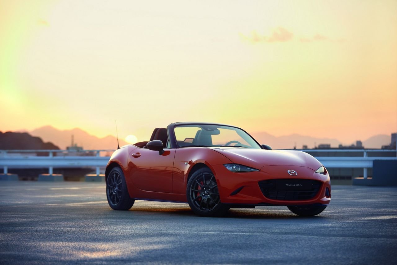 Mazda-MX-5-Miata-30th-Anniversary-Edition-2