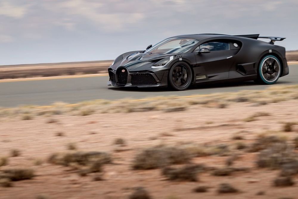 Bugatti Divo-prototype-testing-3