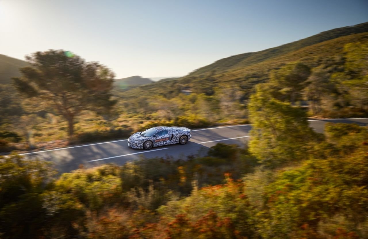 McLaren Grand Tourer-teaser-1