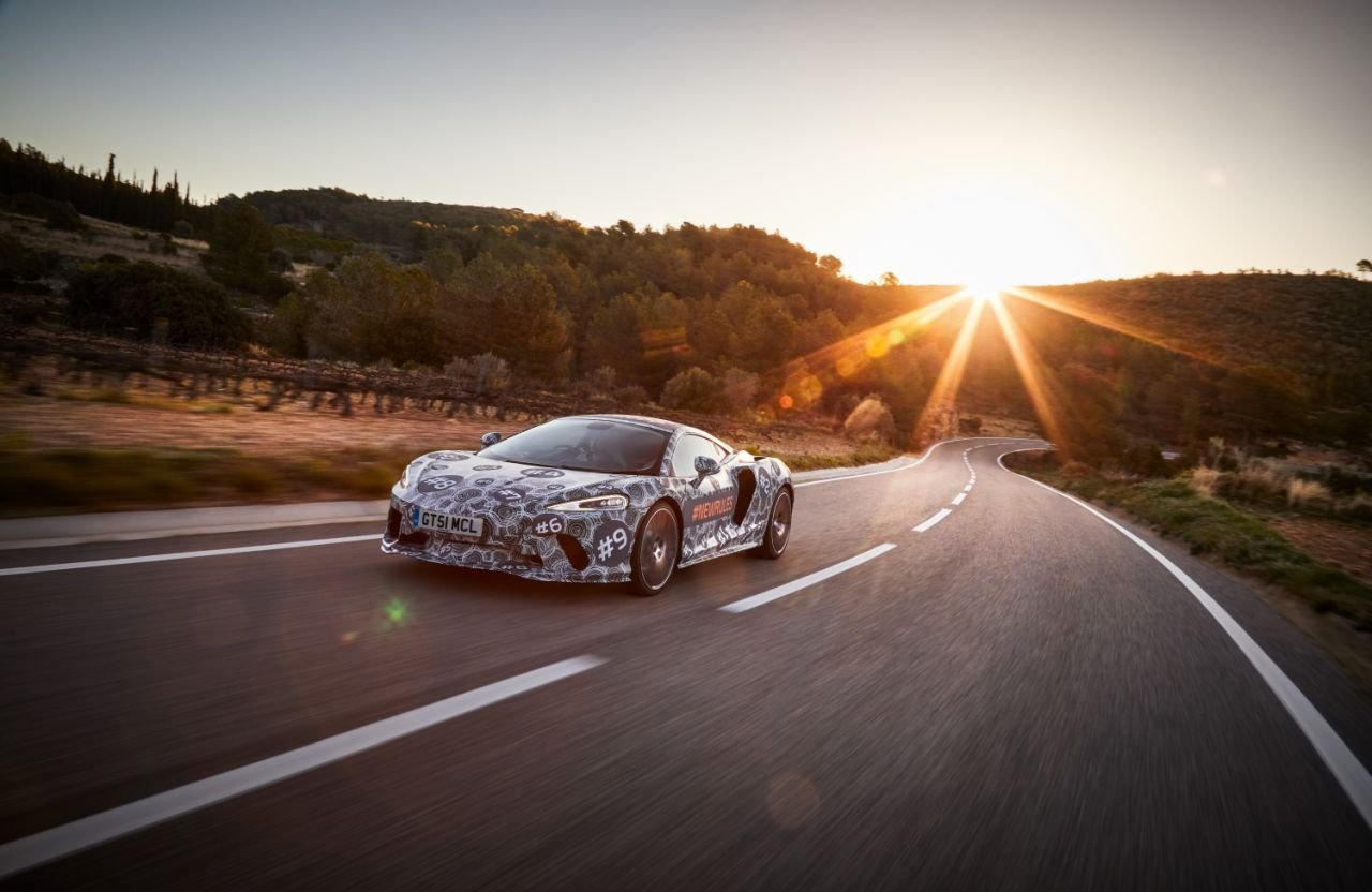 McLaren Grand Tourer-teaser-2
