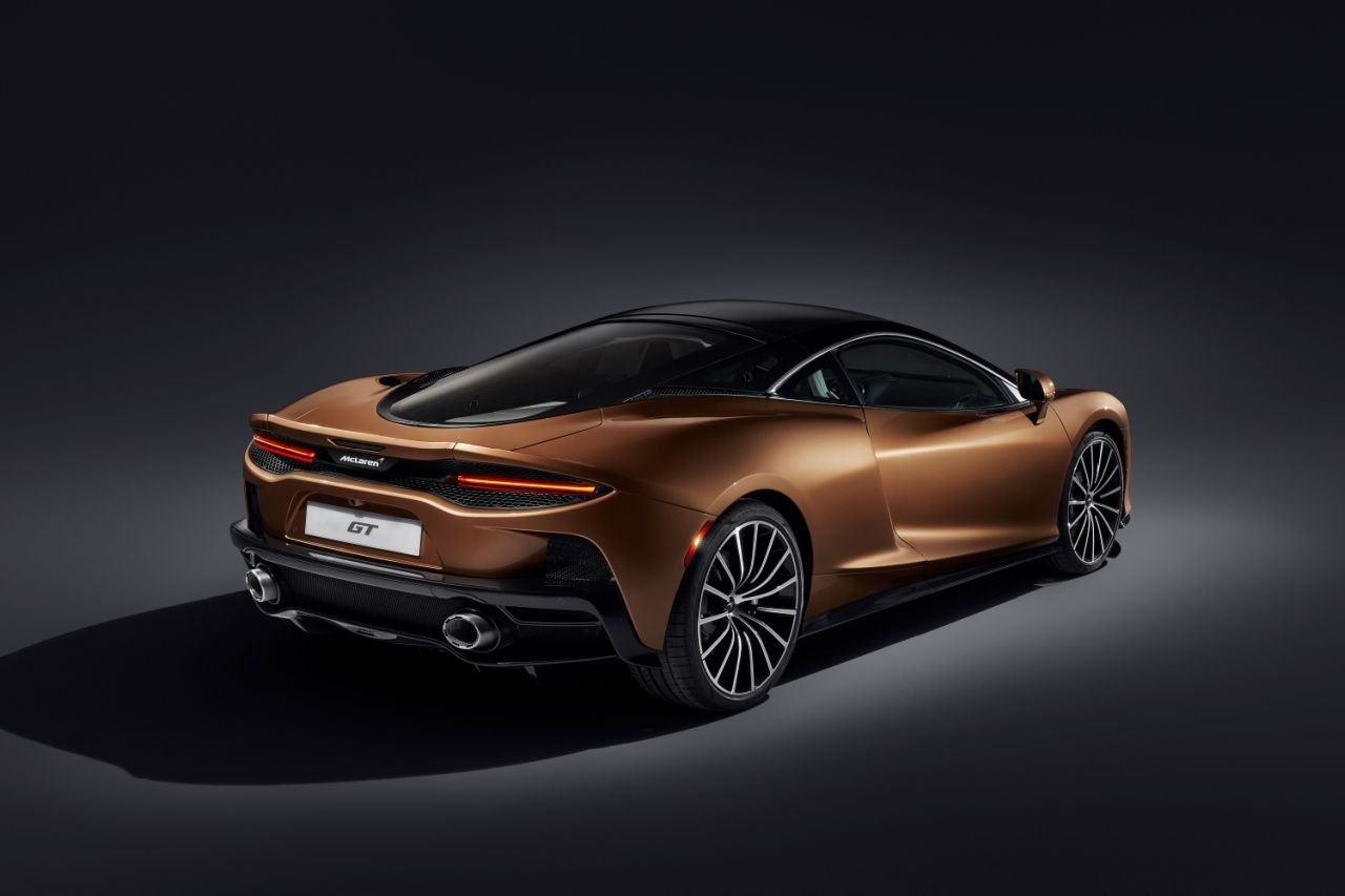 2020-McLaren GT-7
