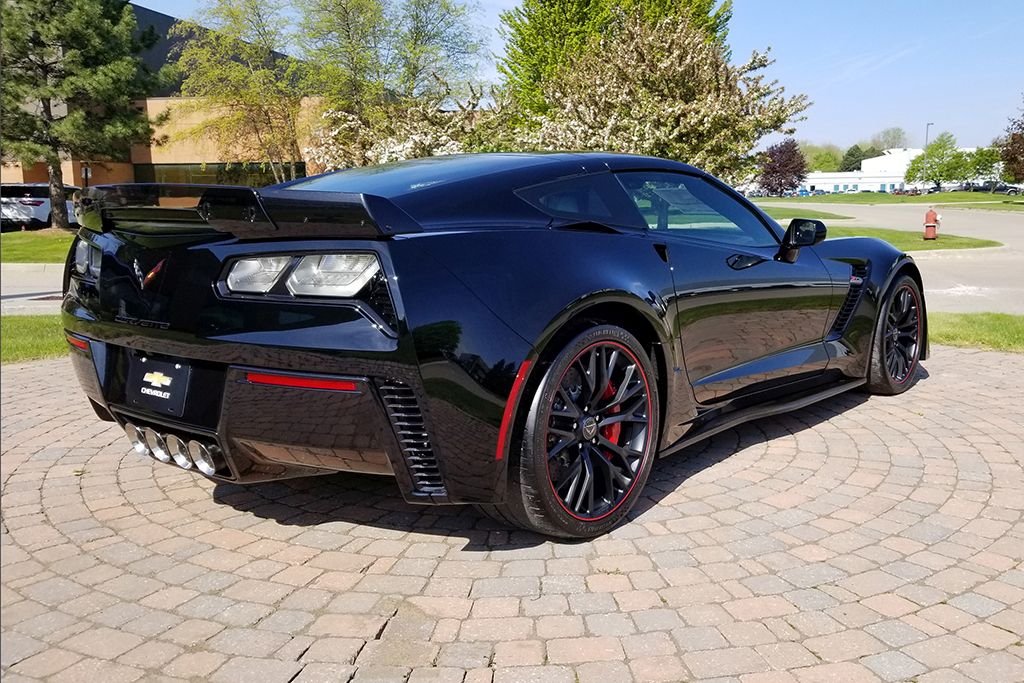 Chevrolet Corvette C7-Barrett-Jackson-auction-2