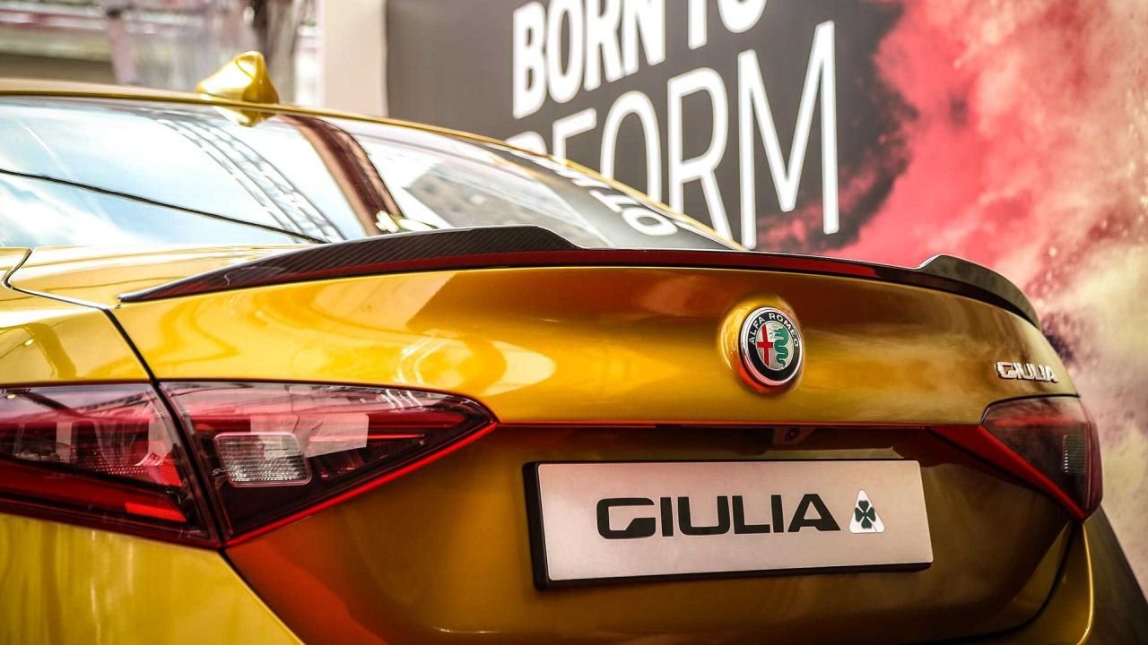 Gold Alfa Romeo Giulia Quadrifoglio-Mille Miglia-2