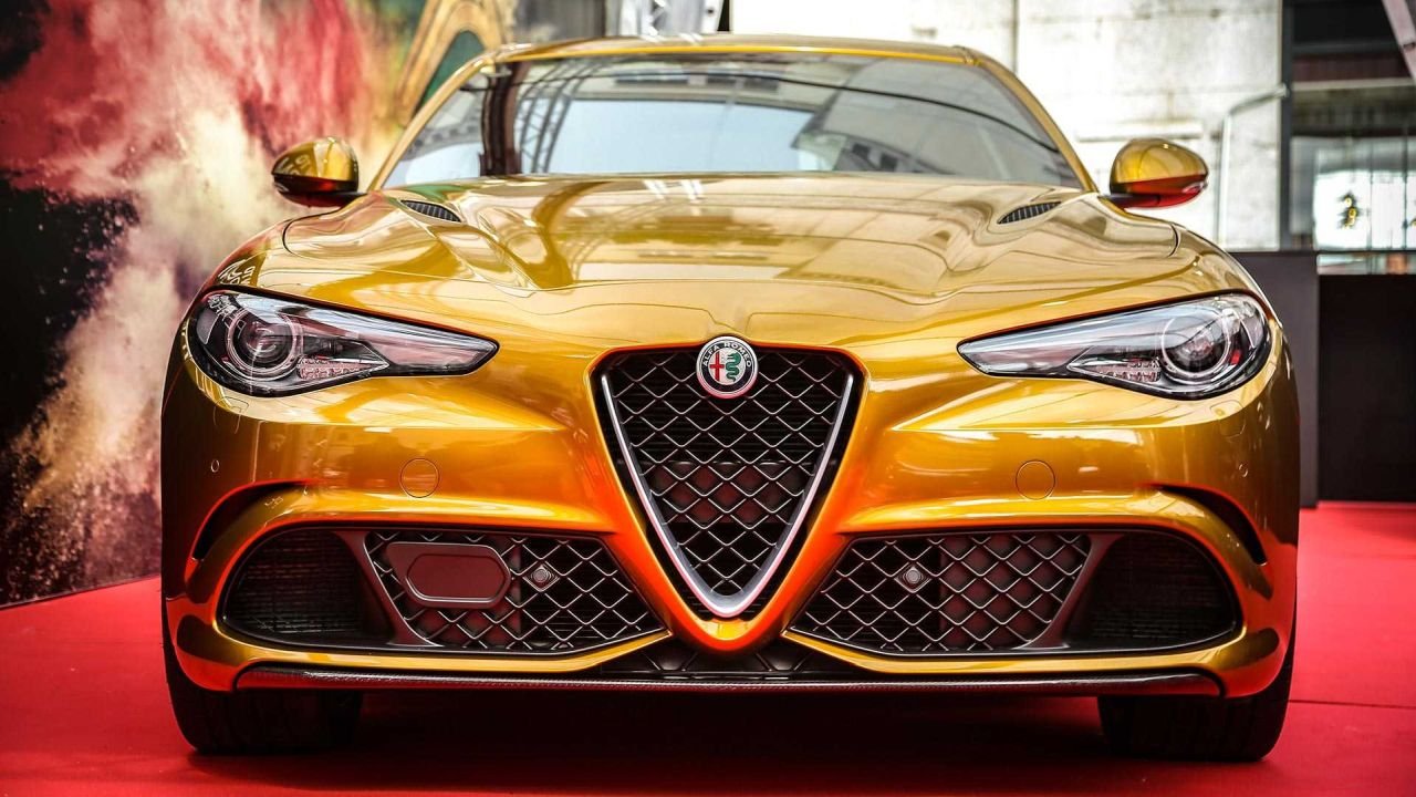 Gold Alfa Romeo Giulia Quadrifoglio-Mille Miglia-3