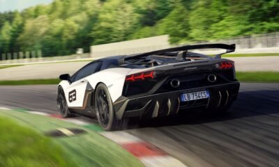 Lamborghini Aventador SVJ-White-Race Track