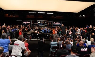 Last-ever-Chevrolet-Corvette-C7-auction-1