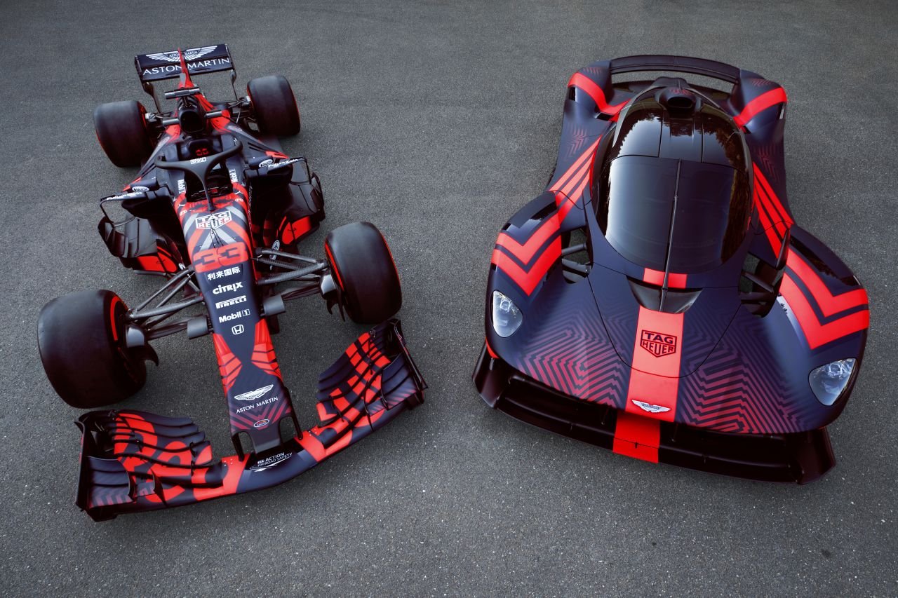 Aston Martin Valkyrie-Silverstone-4