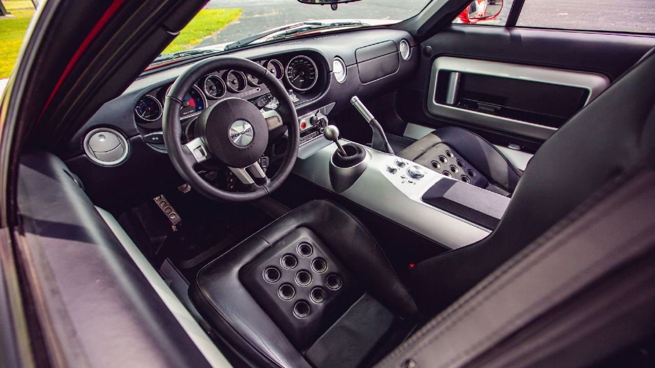 Low-miles-2006 Ford GT-RM Sothebys Auction-4