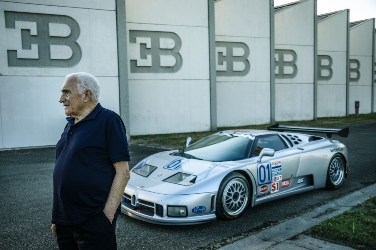 Romano Artioli-Bugatti EB110-7