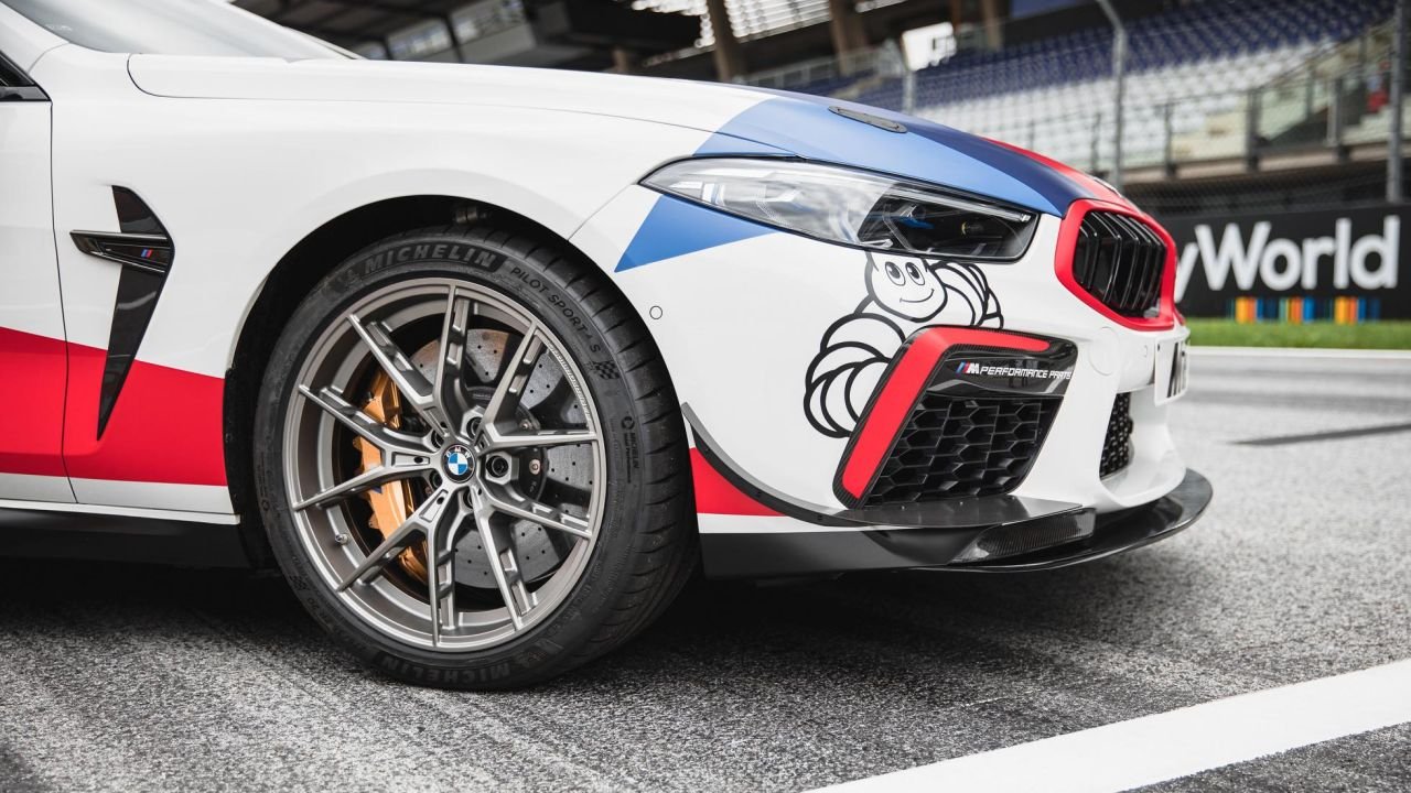 2019 BMW M8-MotoGP-Safety Car-2