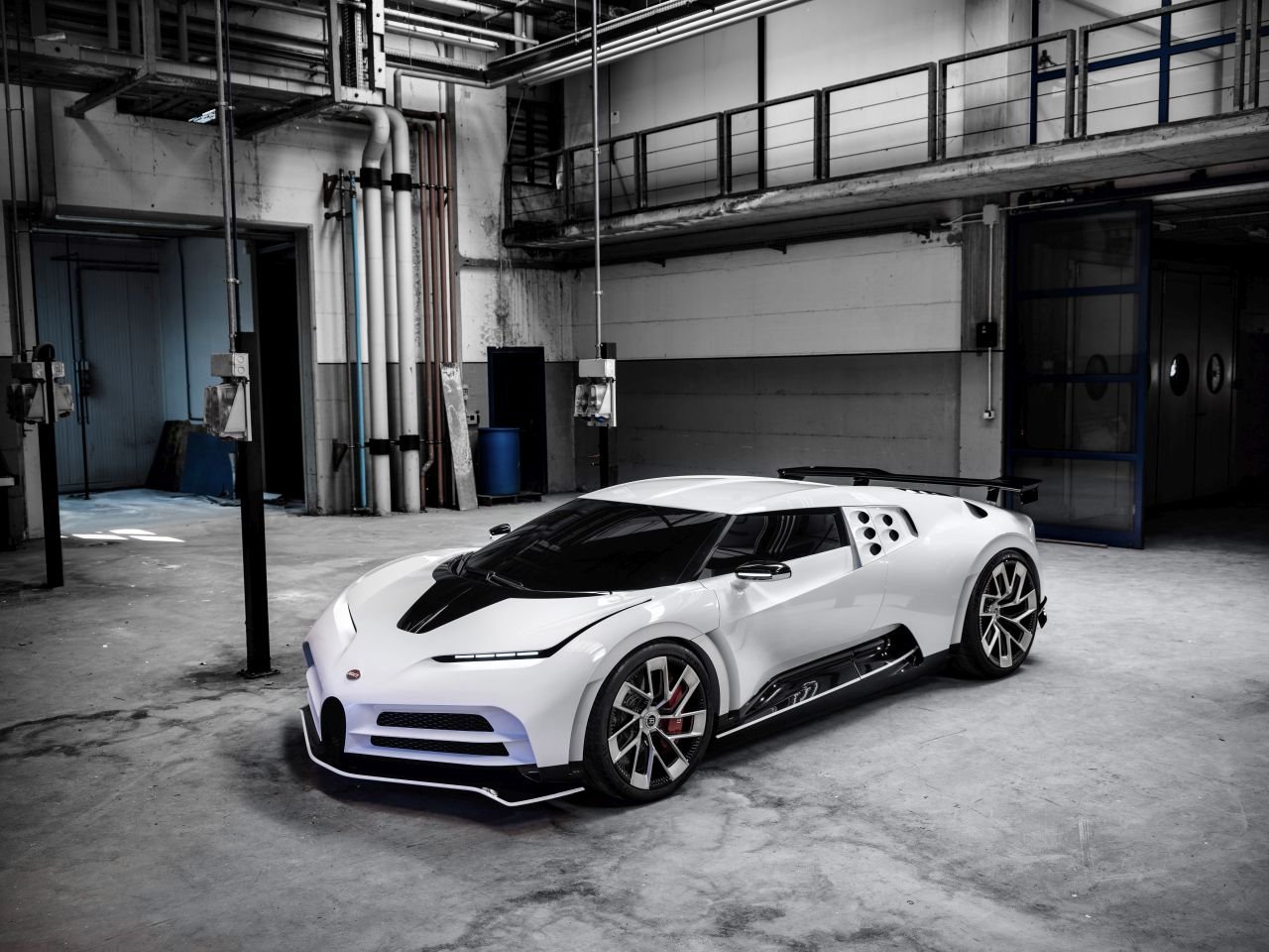 Bugatti Centodieci-Pebble-Beach-2