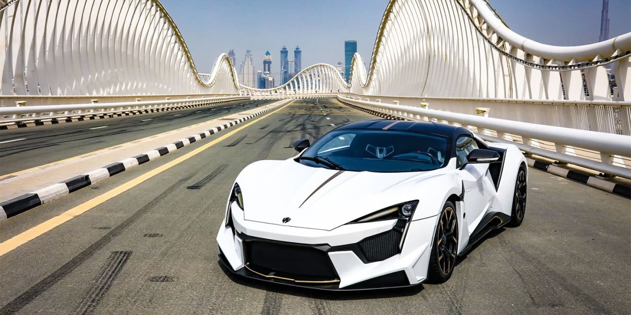 W Motors Fenyr Supersport-white-1