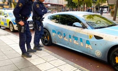 Ferrari FF-Police-car-Italy-1