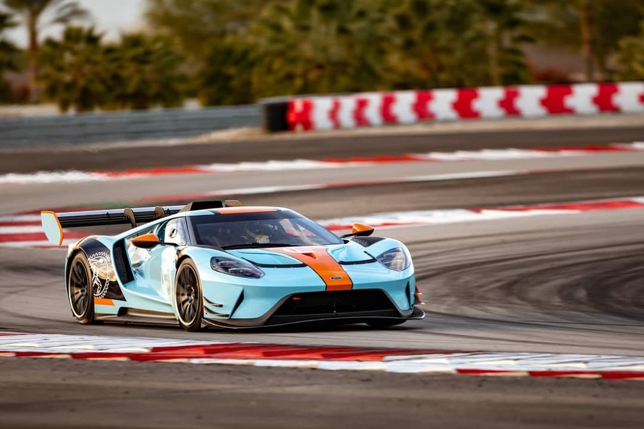 Benjamin-Sloss-Ford-GT-Thermal-1