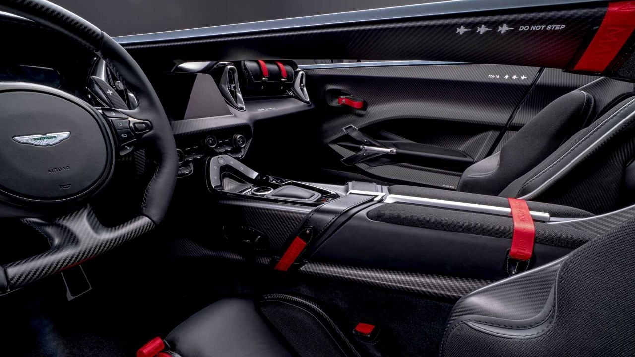 aston-martin-v12-speedster (3)