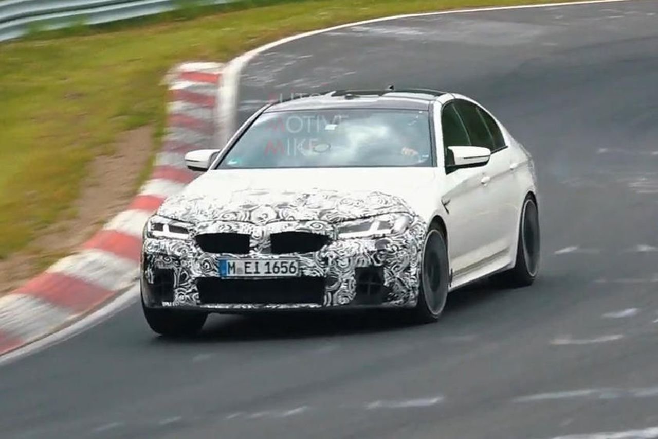 BMW M5 CS-1