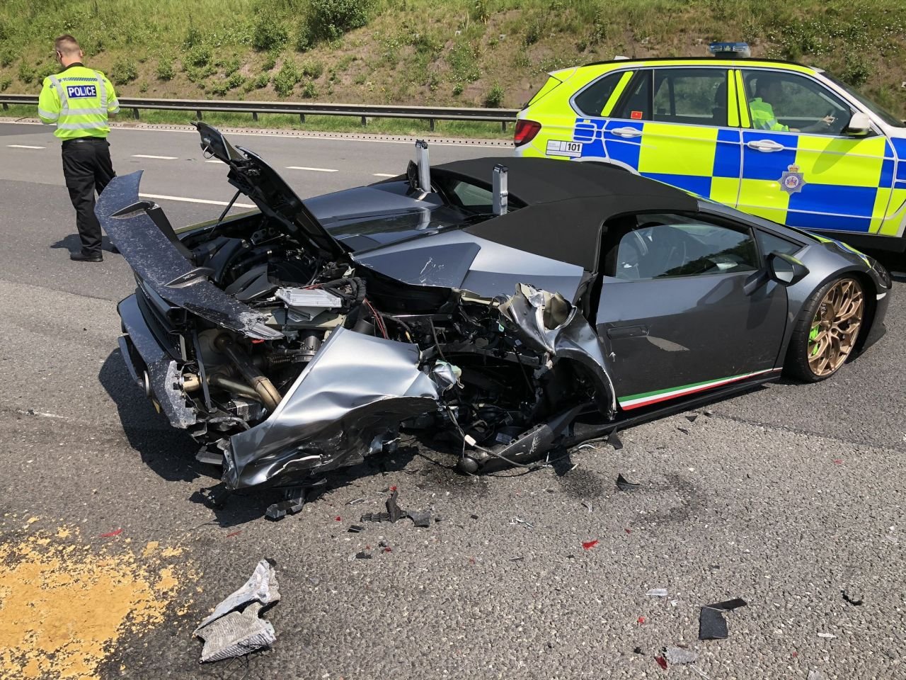 Lamborghini Huracan Performante Spyder-Crash-UK-1