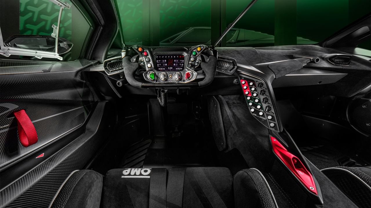 Lamborghini_Essenza_SCV12_8