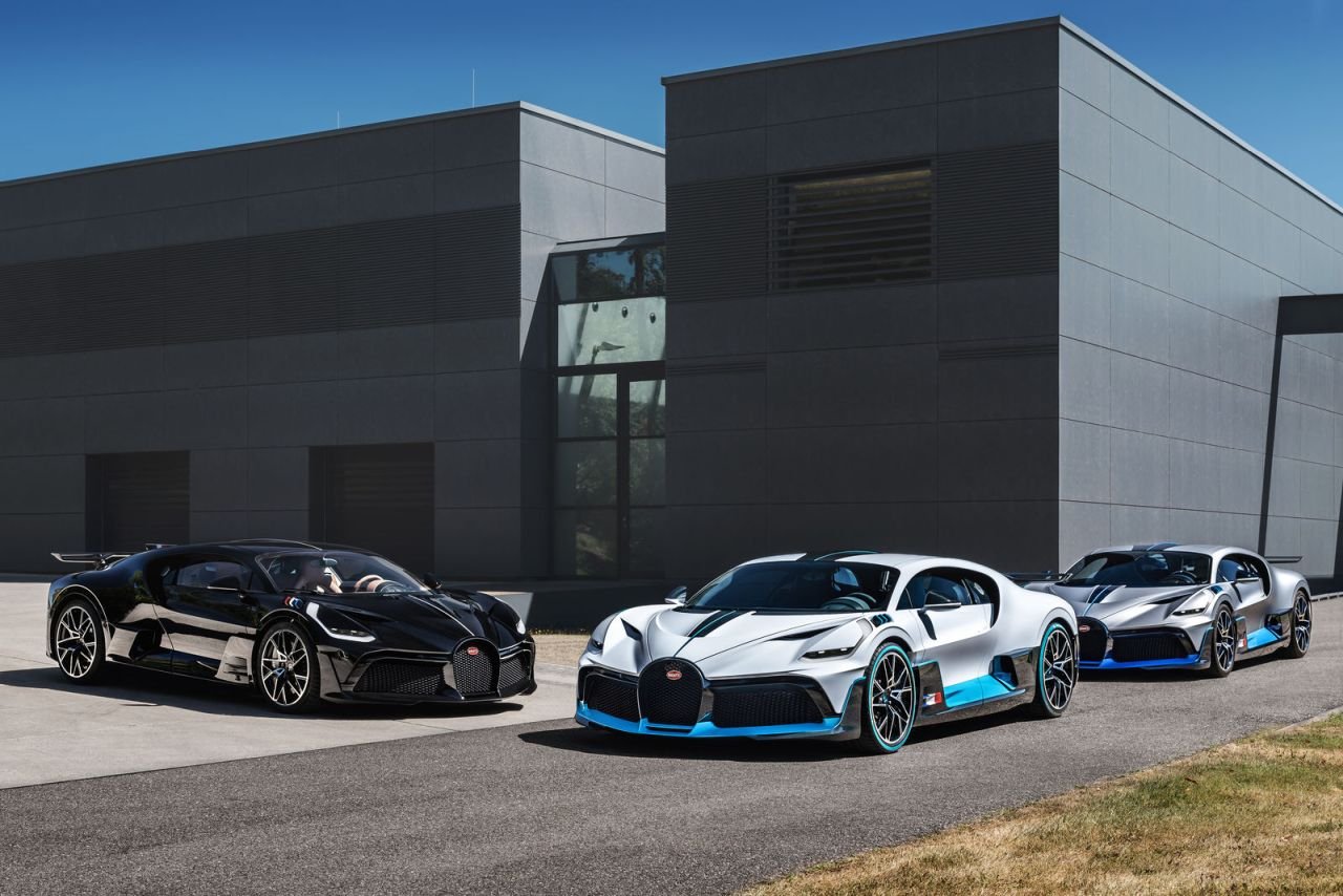 Bugatti Divo-deliveries-start-5