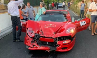 Ferrari F50-Cavalcade-2019-crash