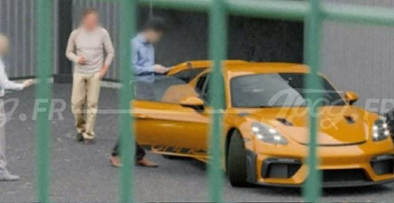 718 Cayman GT4 RS Leaked-1