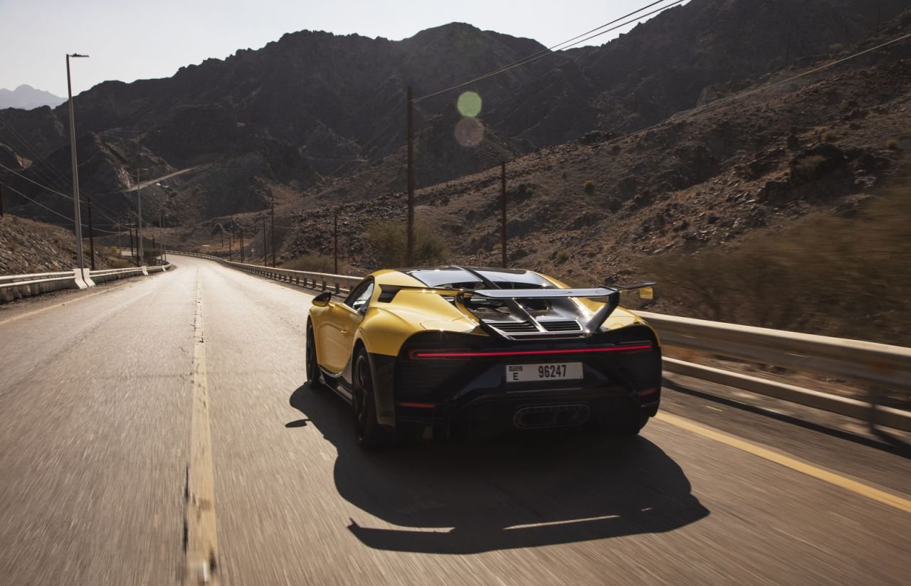 Bugatti Chiron Pur Sport-Hajar-Dubai-1