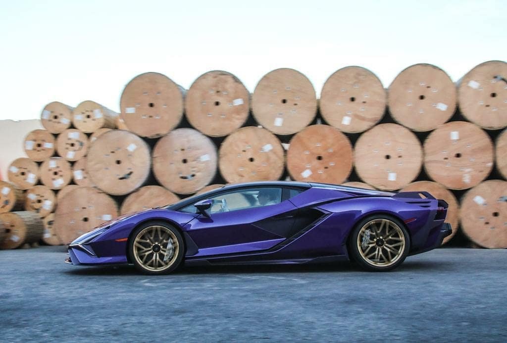 Violet Lamborghini Sian-Qatar Royal-4