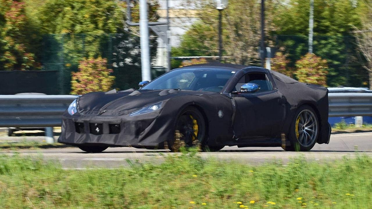 ferrari-812-gto-spy-photos-front-three-quarters