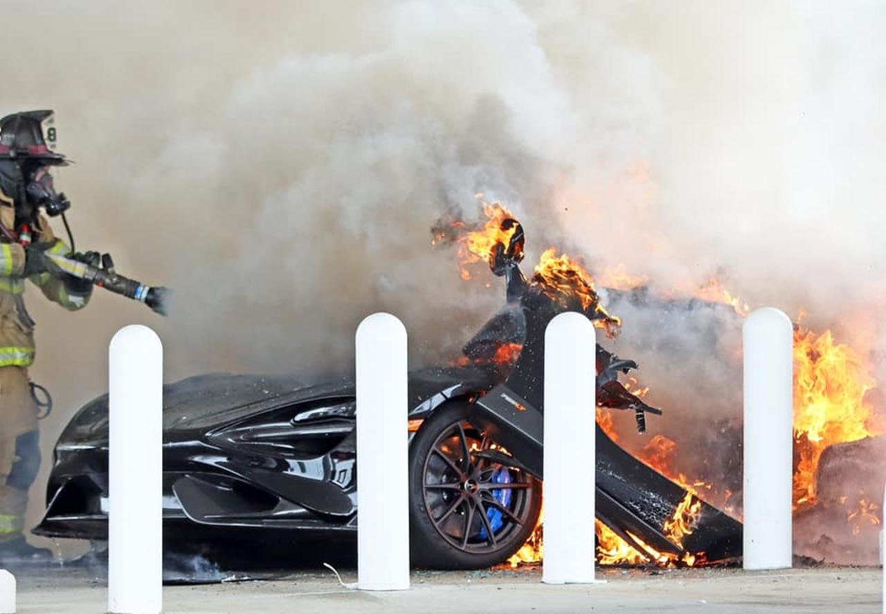 McLaren 765LT-Fire-USA-1