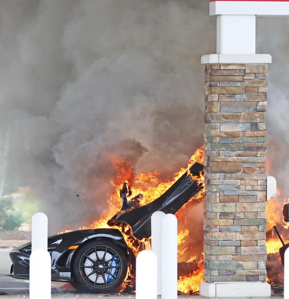 McLaren 765LT-Fire-USA-3