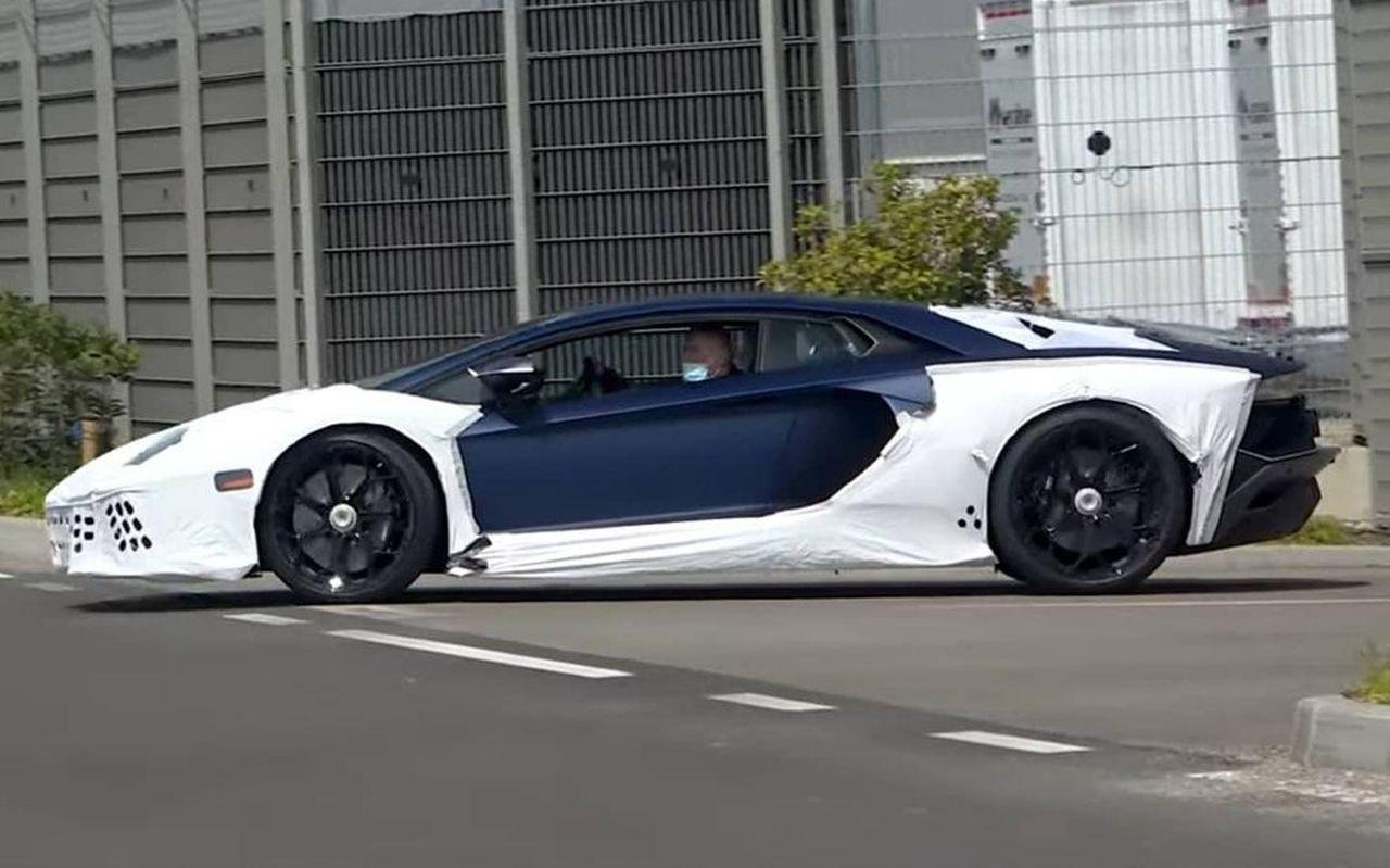Lamborghini Aventador SJ-Final Aventador-6