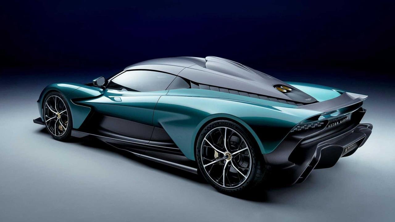Aston Martin Valhalla-2