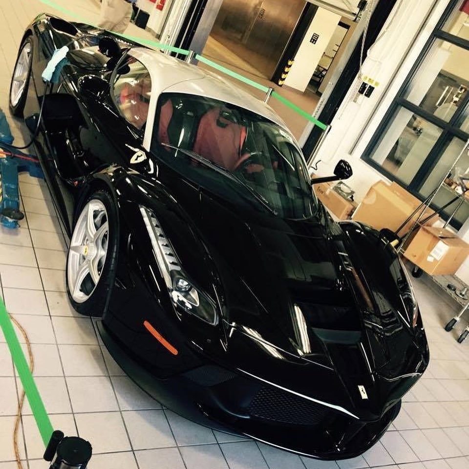 Ferrari LaFerrari-Black-Silver-Dual-tone-rare-2