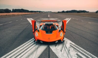 Koenigsegg Jesko-Orange-Pre-Series-Production-3