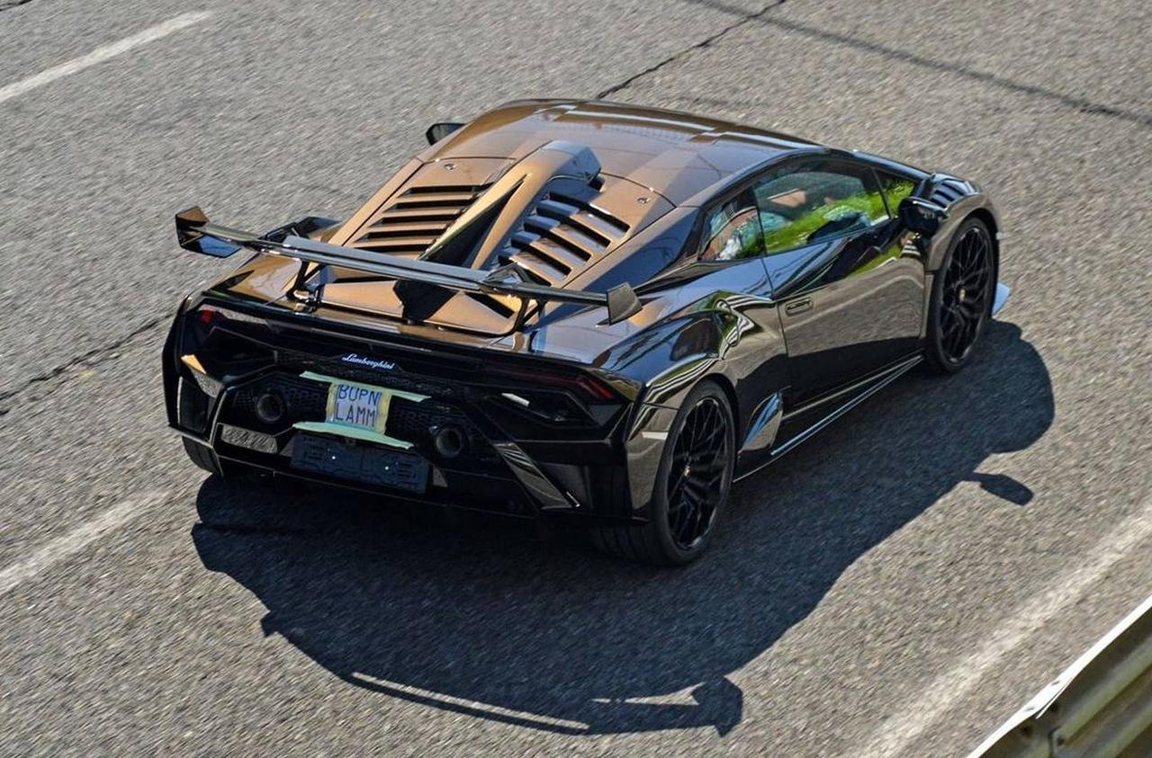 Lamborghini Huracan STO-Metallic Brown-2