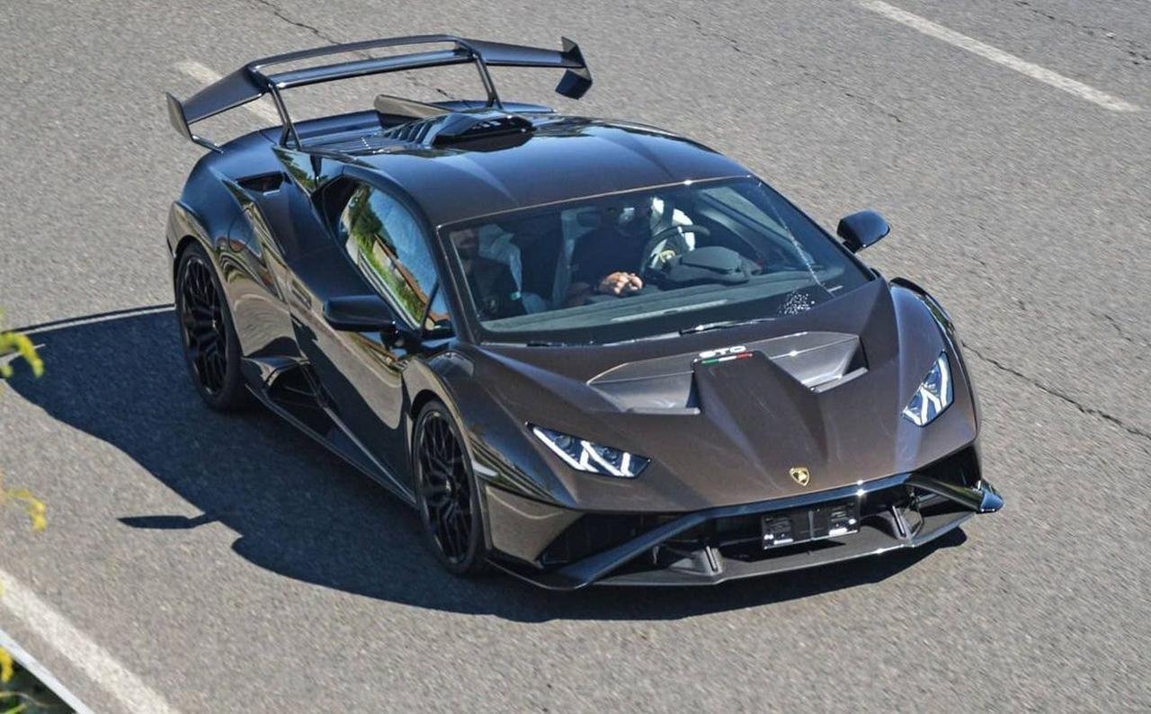 Lamborghini Huracan STO-Metallic Brown-3