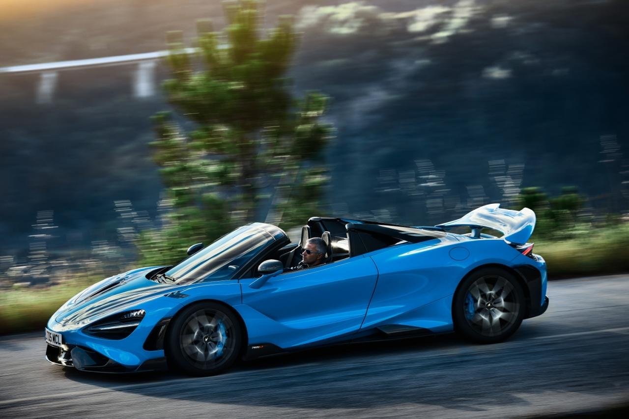 Small-13445-McLaren765LTSpider