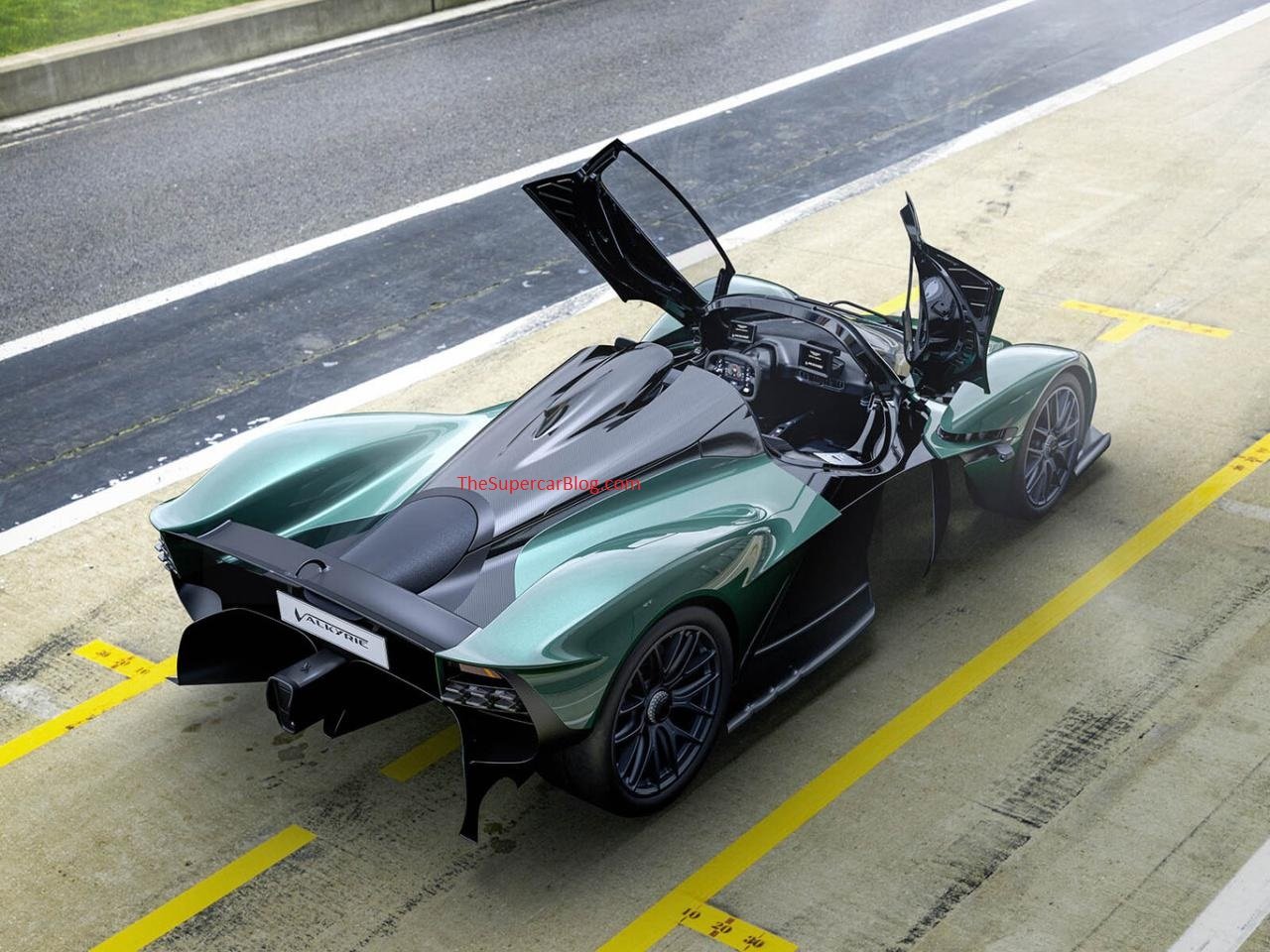 Aston Martin Valkyrie Spider-4