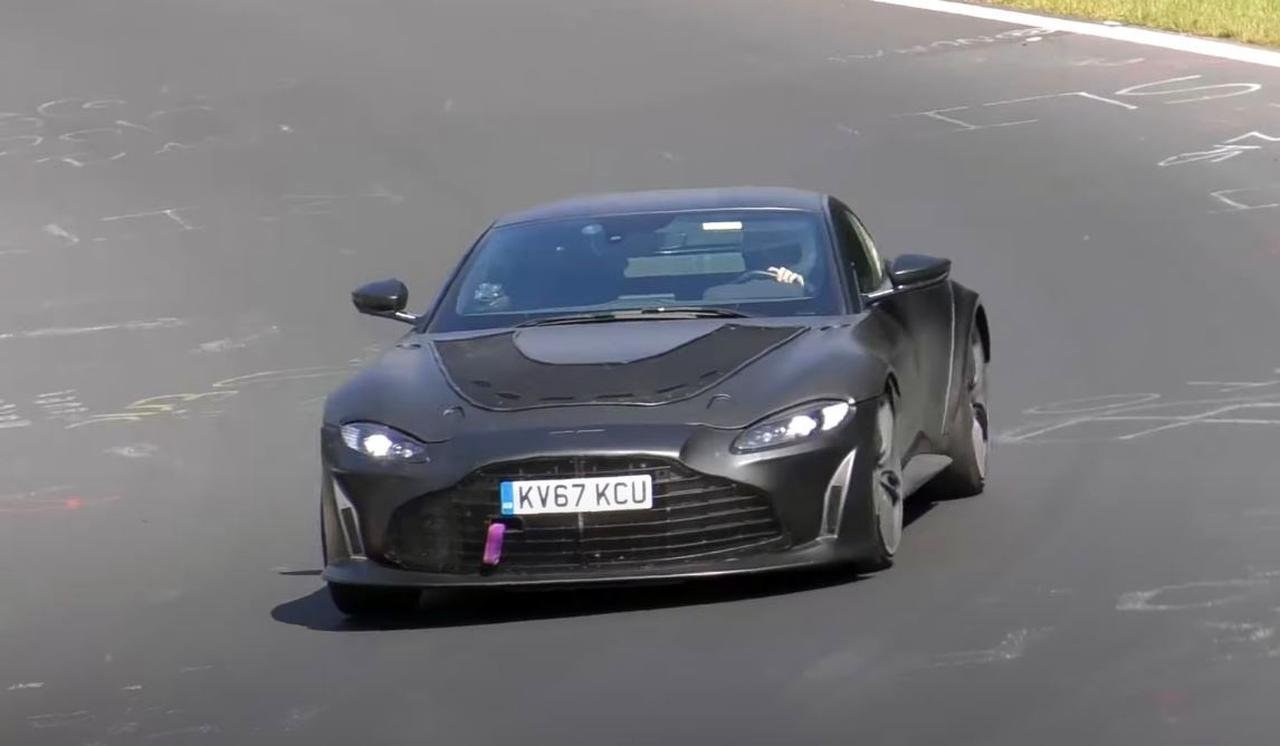 Aston Martin Vantage V12 RS-Nurburgring-1
