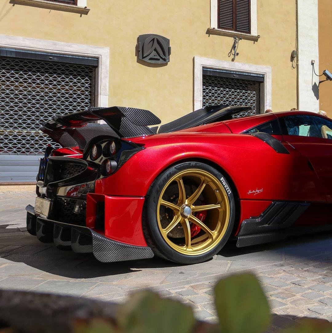 Pagani Huayra Imola-2021 Raduno-Top-Car-2