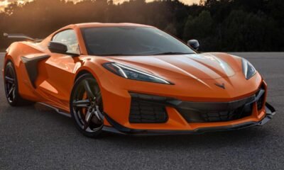 2023-chevrolet-corvette-z06-front-view