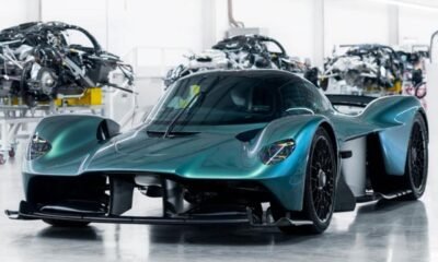 Aston Martin Valkyrie-production-line-3