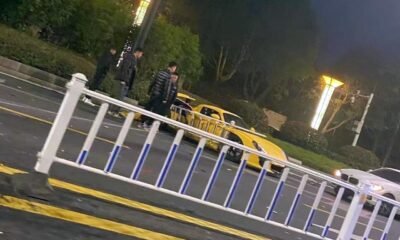Fayence Yellow Porsche Carrera GT-crash-China
