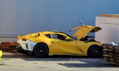 Ferrari 812 Competizione-crash-test-mule-1