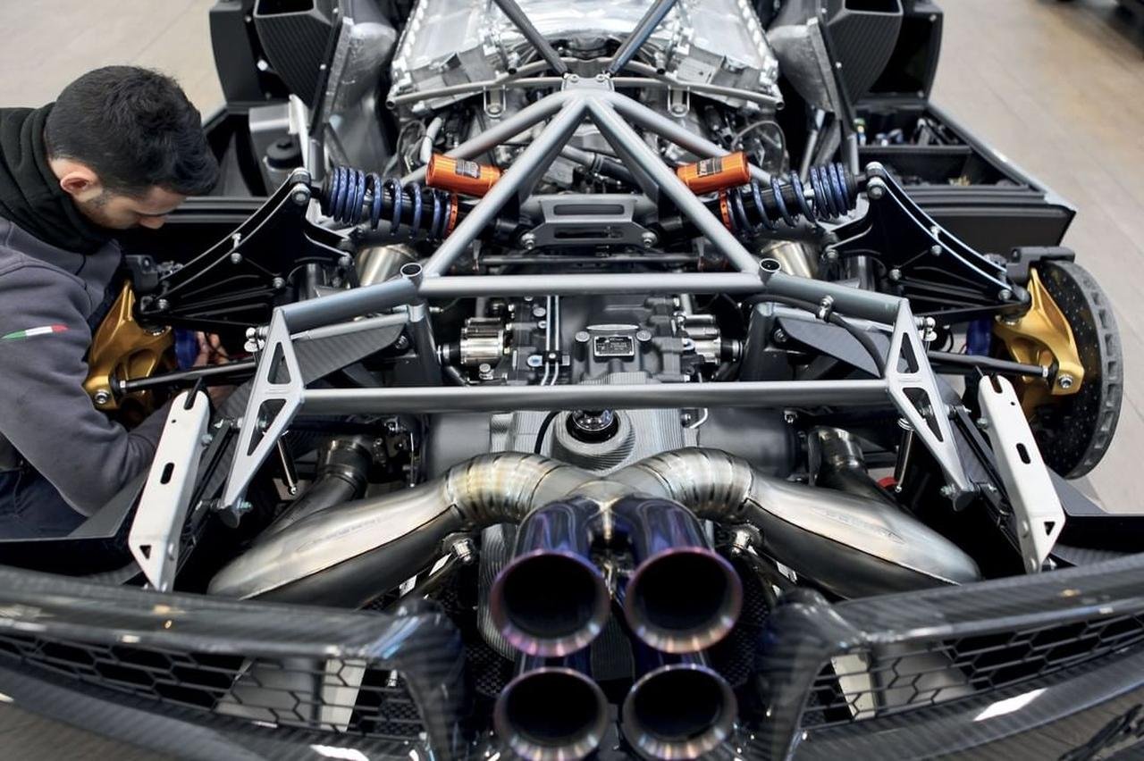 Pagani Huayra Roadster BC-production-end-2