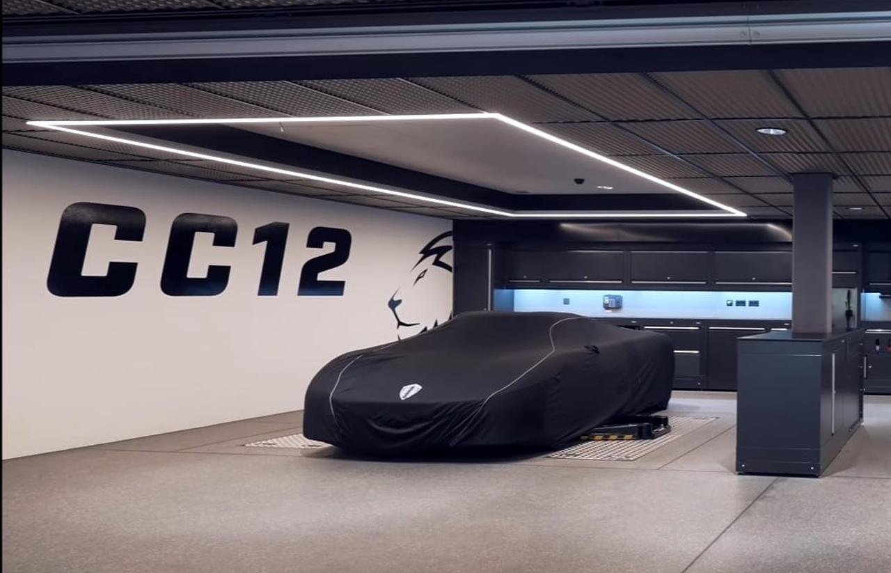 Koenigsegg CC12-teaser-1