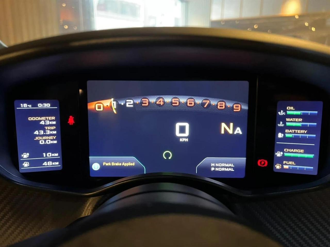 McLaren P1-Black-Delivery Miles-for-sale-Hong Kong-2
