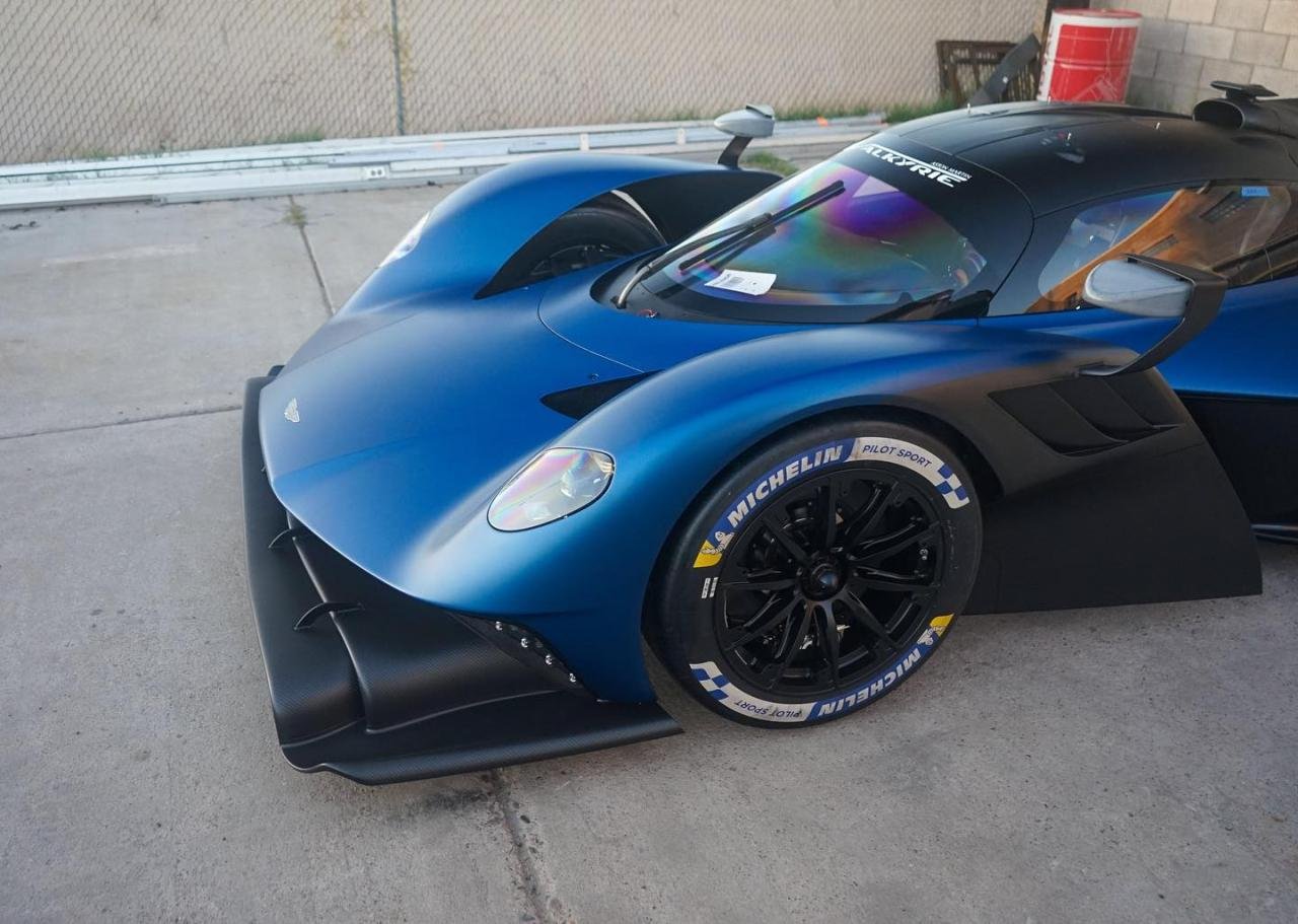Aston Martin Valkyrie AMR Pro-The Heart of Racing-3