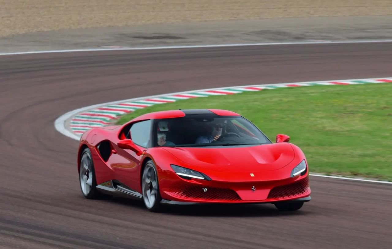 Ferrari SP48 Unica-Fiorano